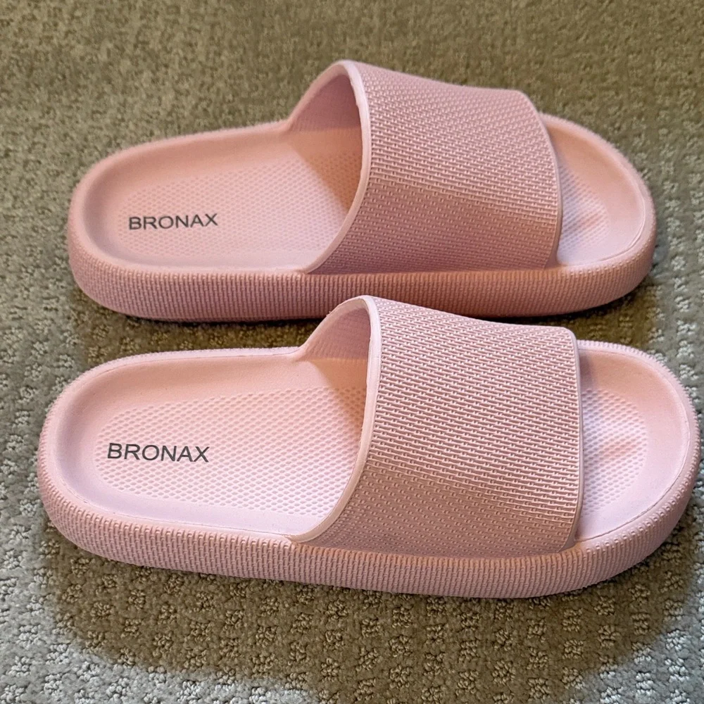 Bronx Soft Pink Slides